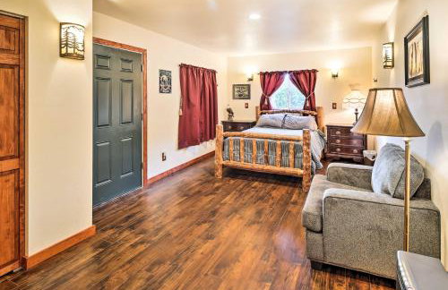 Lodge 88 - Steps to Weiner Lake with Dock and Boat! - Foto 15