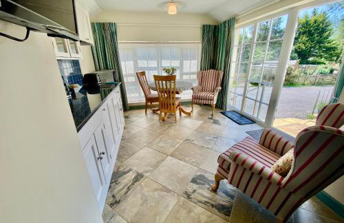 Lynwood House Self Contained Studio - Photo 18