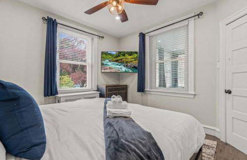 Spacious Home King Beds Gym Deck Games Parking AC - Foto 51