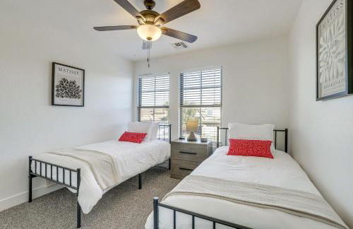 Spacious San Tan Valley with Private Outdoor Oasis - Foto 26