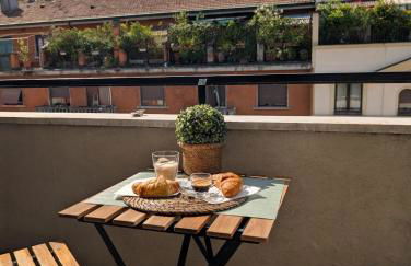 Milano Urban Suite - near San Siro stadium, Fiera Milano, American Embassy, Portello, City Life and Arco della Pace movida - Foto 1