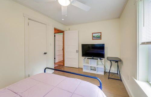 Peaceful Atlantic Cottage with Deck and Yard! - Foto 18