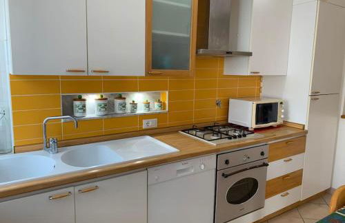 Luminoso alloggio vista mare, comodo alla spiaggia - Foto 15