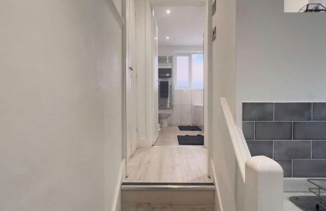 Apartmentsleeps8-wifi-famillyfriendly-citycentre - Photo 10