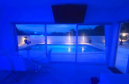 Pool and Jacuzzi Luxury Apartments - Foto 33