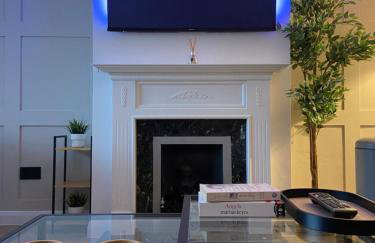 Contemporary 2-Bed House near Basildon Station - Foto 1