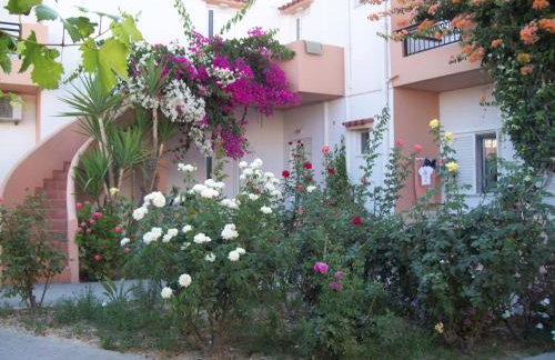 Yannis Apartments - Photo 57