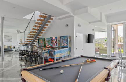 Luxe 8000 sqft w 2 Pools Sauna Putting Green Game Room Alta Vista Estate - Foto 3