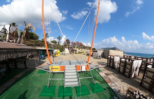 L'adrenalina è al suo apice con la fionda umana - Foto 4