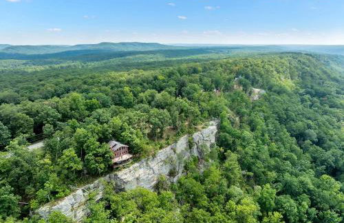 Stone Ledge Refuge with private hot tub - Foto 48