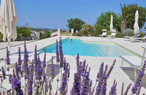 Manor in Marche with Pool & Adriatic Views - Foto 2