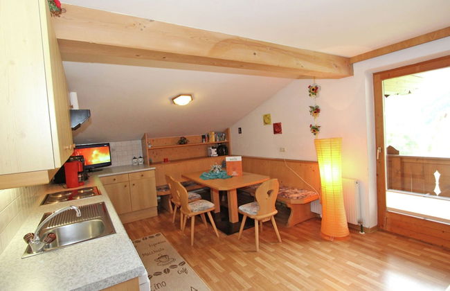 Quaint Apartment in Finkenberg near Ski Lift - Foto 4