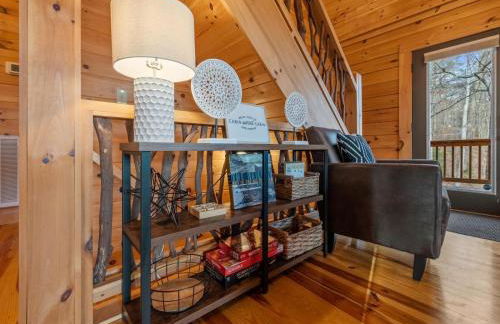 Rivendell - Stunning Views, Fireplace, Hot Tub, Billiards Table, Outdoor Fire Pit - Morganton, GA - Foto 10