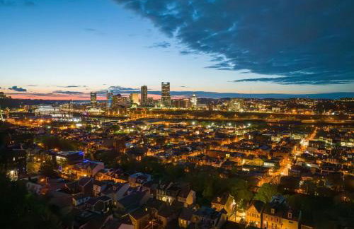 Stunning Apt w Rooftop & Game Room - Sleeps 10 - Foto 20