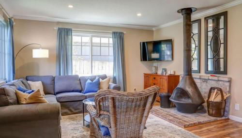 Spruce Beach Cottage - Walk to beach - Foto 5