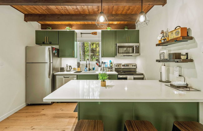 Hot Tub, Lake Access + Community Amenities Somerset Lodge by Avantstay - Foto 11