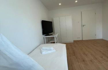 Kernsaniertes Monteurhaus mit 2 Apartments in Wirges - Foto 6