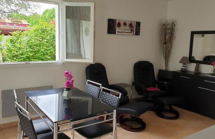 T2 classé 3 étoiles - au calme proche centre ville - idéal curistes et vacanciers - Foto 7