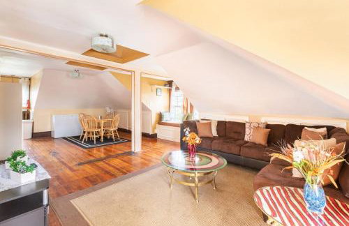 Quaint 3rd Floor Loft - Foto 11