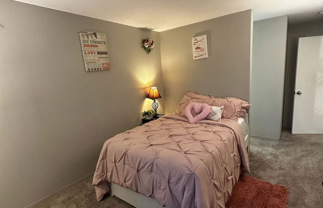 New-20p off-Uptown Love MPLS next to Fun - Foto 3