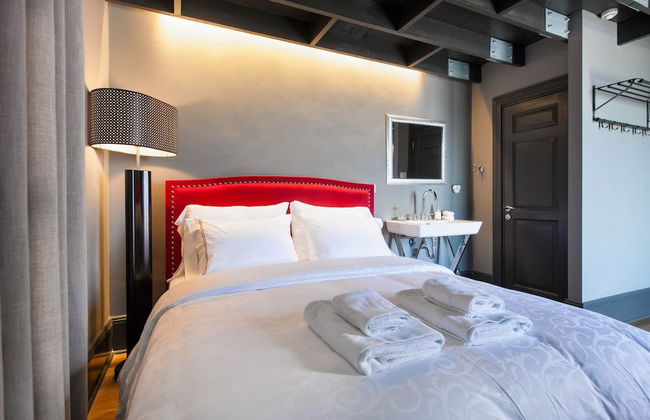 3 Bedrooms Apartment w Sea View and Terrace - Photo 5