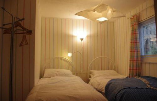 81 Glan Gwna chalet with lakeside balcony - Foto 10