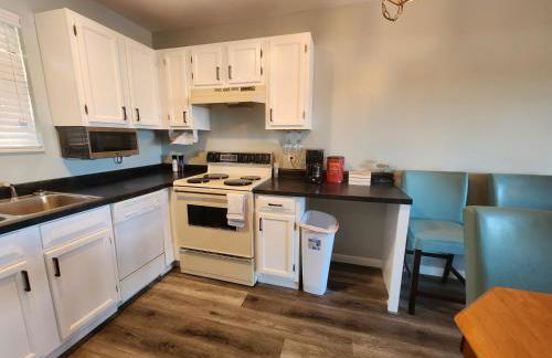 Lakefront condo with a VIEW Osage Beach - Foto 8