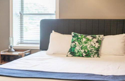 Posh 4 floor Soulard Family Home ABODEbucks - Foto 30