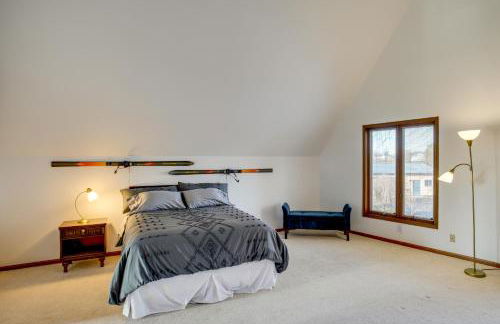 All-Season Lodge 40 Acres Walk to Elkhart Lake! - Foto 23