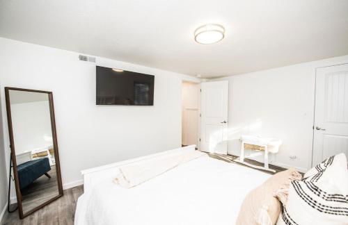 Beautiful like new home in a quiet neighborhood - Foto 35