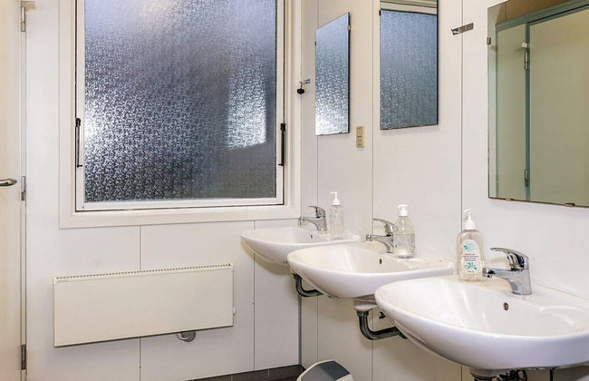 Holiday Home With Shared Bathroom, Kitchen - Foto 9