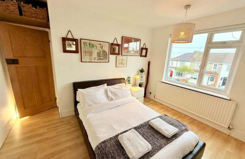 Redland's Fun & Colourful Artistic House - Foto 18