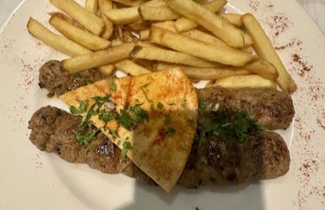 Airport Paris Eiffel Tower Center Roissy CDG - Foto 47