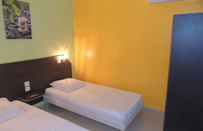 Hotel Gîtes Couleur Caraïbes - Photo 17