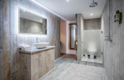 Suite 4 - Sleeping Giant Hotel - Pen Y Cae Inn - Foto 14