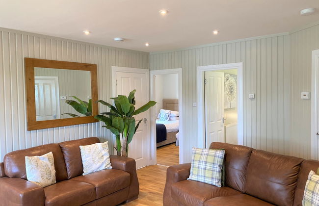 Birch 18 With Hot Tub, Newton Stewart - Photo 14