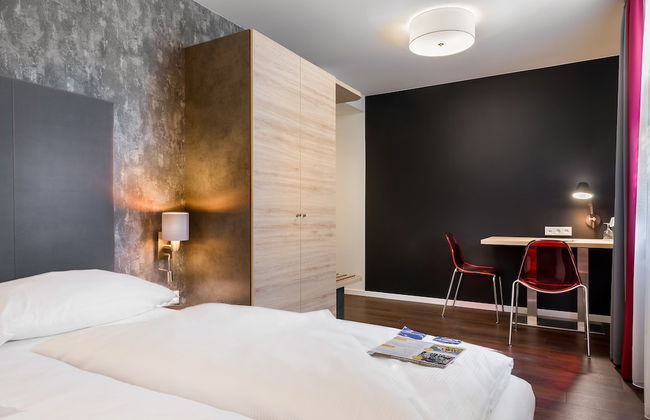 Signature East Hotel Apartment - Photo 29