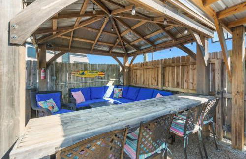 Anchors Away - Private Pool, Seasonal Hot Tub, Game Room, Walk to Beach, Pets OK - Photo 33