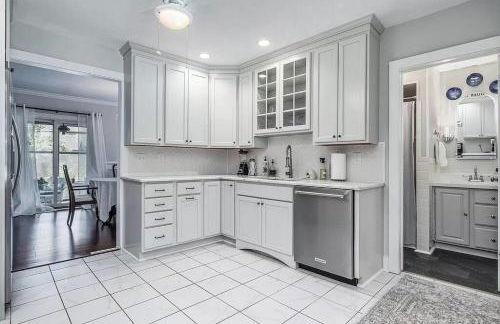 Newly Renovated Cottage 5 mins from Beach! - Foto 9