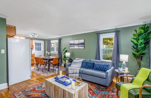 New River Gorge Cottage w Hot Tub, Fire Pit, Grill - Foto 5