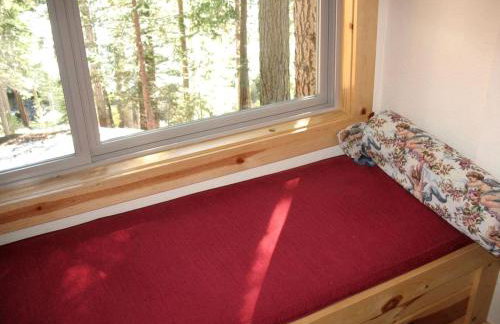 Exceptional Riverside Cabin Rental in the Trees near Pinecrest Lake, California - Foto 19