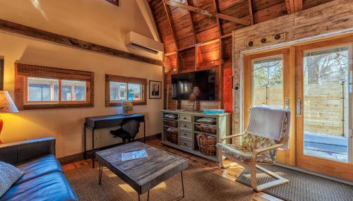 Hear the waves of Lake MI from Hot Tub - Dog Friendly - Foto 5