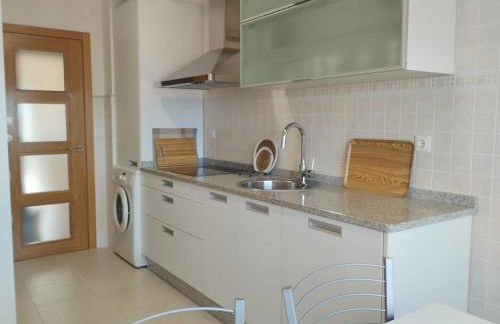 Un rincón con vistas a la Ría, playa y parking. - Foto 11