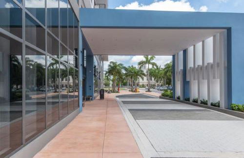 DOWNTOWN DORAL, FLORIDA. NEW CONDO STYLE RESORT. - Foto 4