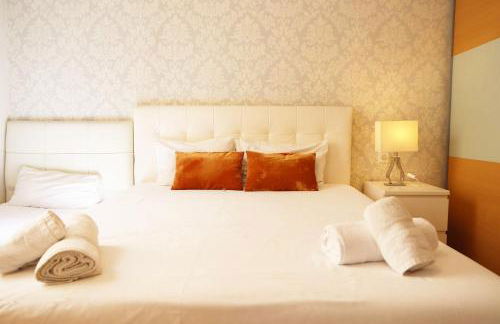 Bcn-rentals apartments in the Old town - Photo 4