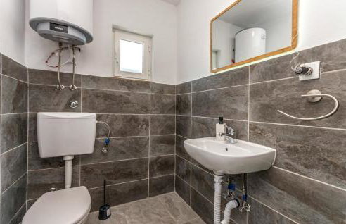 Gorgeous Home In Gornje Rastane - Foto 37