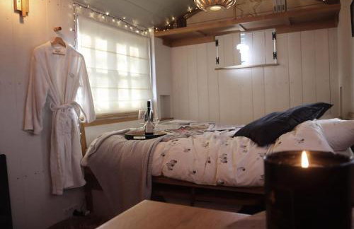 Hut at Nettle and Dock - Foto 35