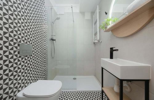 Spacious Studios Zamoyskiego Near PGE with Parking by Noclegi Renters - Foto 16