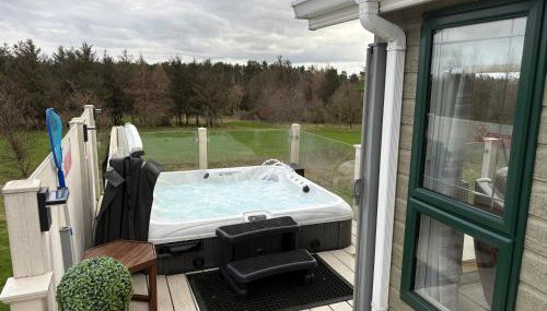 Hot Tub Lodge with Panoramic Views & Free Golf - Foto 5