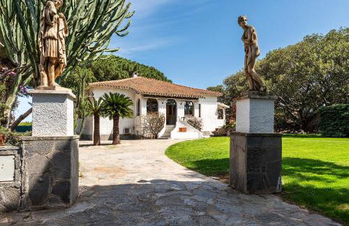 Lux Historic Villa Giardini, with private Pool SouthSardiniaHolidays - Foto 44